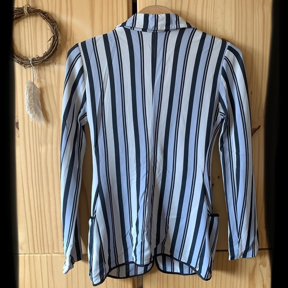 EMPORIO ARMANI Blazer 38 - Picture 2 of 7